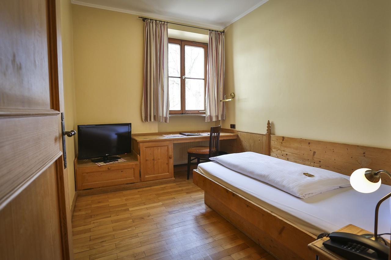 Hotel-Brauereigasthof Josef Fuchs Neusass Buitenkant foto