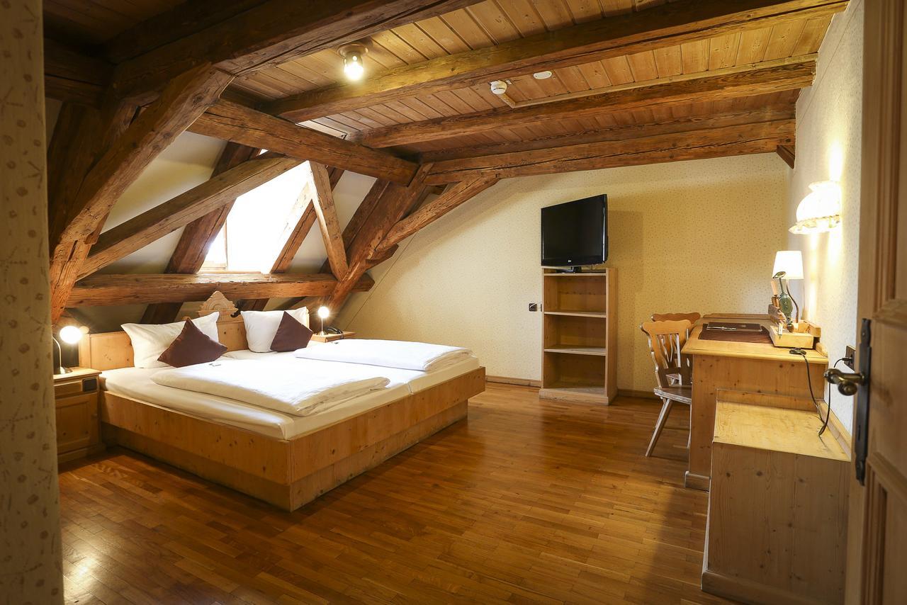 Hotel-Brauereigasthof Josef Fuchs Neusass Buitenkant foto