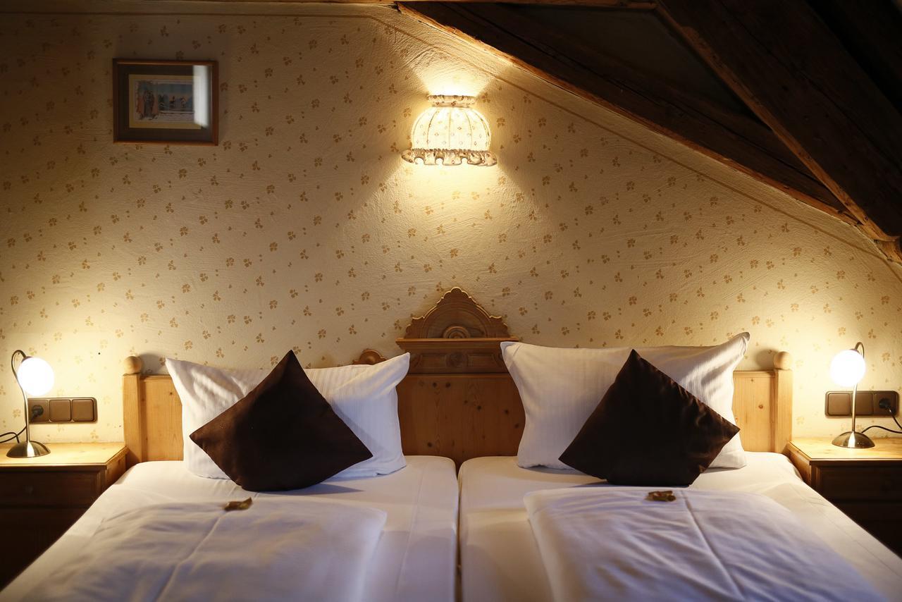 Hotel-Brauereigasthof Josef Fuchs Neusass Buitenkant foto
