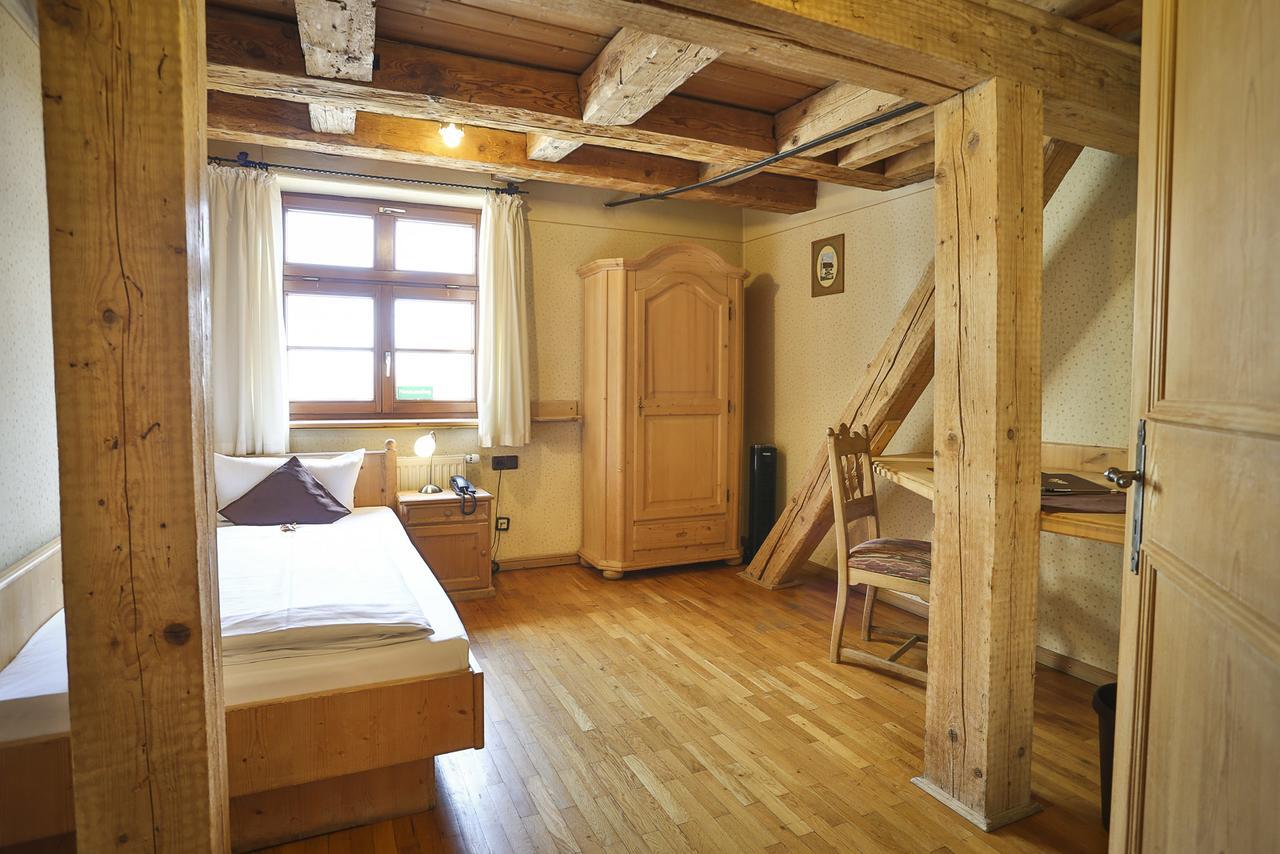 Hotel-Brauereigasthof Josef Fuchs Neusass Buitenkant foto